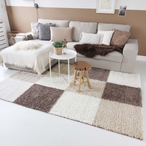 Tapis poils longs carreaux Shaggy Trend - Moka