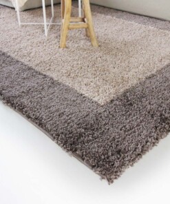 Tapis poils longs avec Bordure Shaggy Trend - taupe - close up hoek