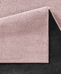 Tapis poil ras Qualis - rose - close up vouw, thumbnail Tapis poil ras Qualis - rose - close up vouw, thumbnail