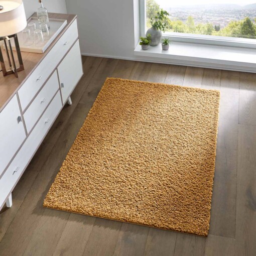 Tapis poils longs Spectrum - jaune moutarde - sfeer