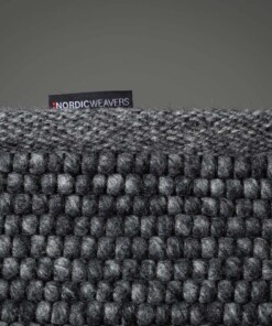 Tapis laine Lett - gris foncé - close up zijkant, thumbnail Tapis laine Lett - gris foncé - close up zijkant, thumbnail