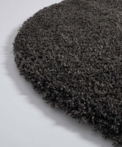 Tapis Rond poils longs Cozy Shaggy - gris foncé - close up zijkant, thumbnail Tapis Rond poils longs Cozy Shaggy - gris foncé - close up zijkant, thumbnail