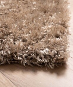 Tapis poils longs Posh - beige - close up hoek, thumbnail