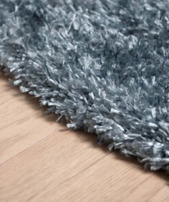 Tapis poils longs Rond Posh - bleu - close up zijkant, thumbnail Tapis poils longs Rond Posh - bleu - close up zijkant, thumbnail