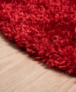 Tapis poils longs Rond Posh - rouge - close up zijkant, thumbnail Tapis poils longs Rond Posh - rouge - close up zijkant, thumbnail