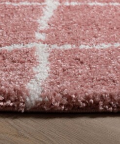 Tapis poils longs Rond losange Artisan - rose/blanc - close up zijkant, thumbnail Tapis poils longs Rond losange Artisan - rose/blanc - close up zijkant, thumbnail