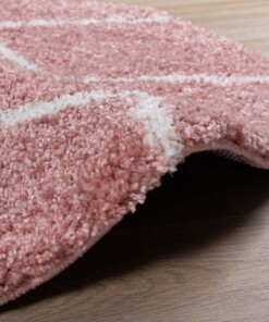 Tapis poils longs Rond losange Artisan - rose/blanc - close up zijkant, thumbnail Tapis poils longs Rond losange Artisan - rose/blanc - close up zijkant, thumbnail