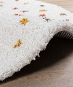 Tapis poils longs Rond à pois Artisan - blanc/Multicolore - close up zijkant, thumbnail Tapis poils longs Rond à pois Artisan - blanc/Multicolore - close up zijkant, thumbnail