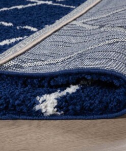 Tapis poils longs losange Artisan - bleu foncé/blanc - close up vouw, thumbnail Tapis poils longs losange Artisan - bleu foncé/blanc - close up vouw, thumbnail