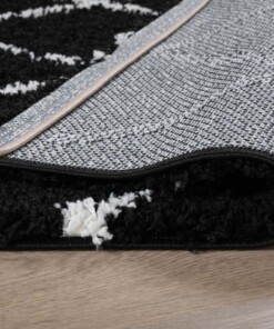 Tapis poils longs losange Habitat - noir/blanc - close up vouw, thumbnail Tapis poils longs losange Habitat - noir/blanc - close up vouw, thumbnail