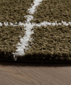 Tapis poils longs Rond losange Habitat - vert olive/blanc - close up zijkant, thumbnail Tapis poils longs Rond losange Habitat - vert olive/blanc - close up zijkant, thumbnail