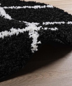 Tapis poils longs Rond losange Habitat - noir/blanc - close up zijkant, thumbnail Tapis poils longs Rond losange Habitat - noir/blanc - close up zijkant, thumbnail