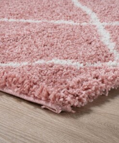 Tapis poils longs Carré losange Artisan - rose/blanc - close up hoek, thumbnail