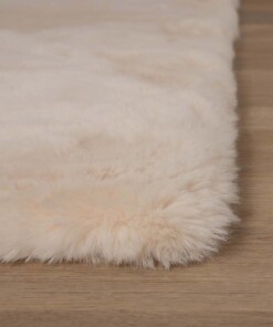 Tapis Carré moelleux poils longs - Comfy Plus - Crème Tapis Carré moelleux poils longs - Comfy Plus - Crème