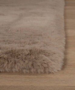 Tapis Carré moelleux poils longs - Comfy Plus - taupe Tapis Carré moelleux poils longs - Comfy Plus - taupe