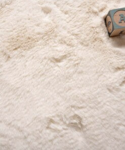 Tapis enfant mouton moelleux - Fluffy blanc Tapis enfant mouton moelleux - Fluffy blanc