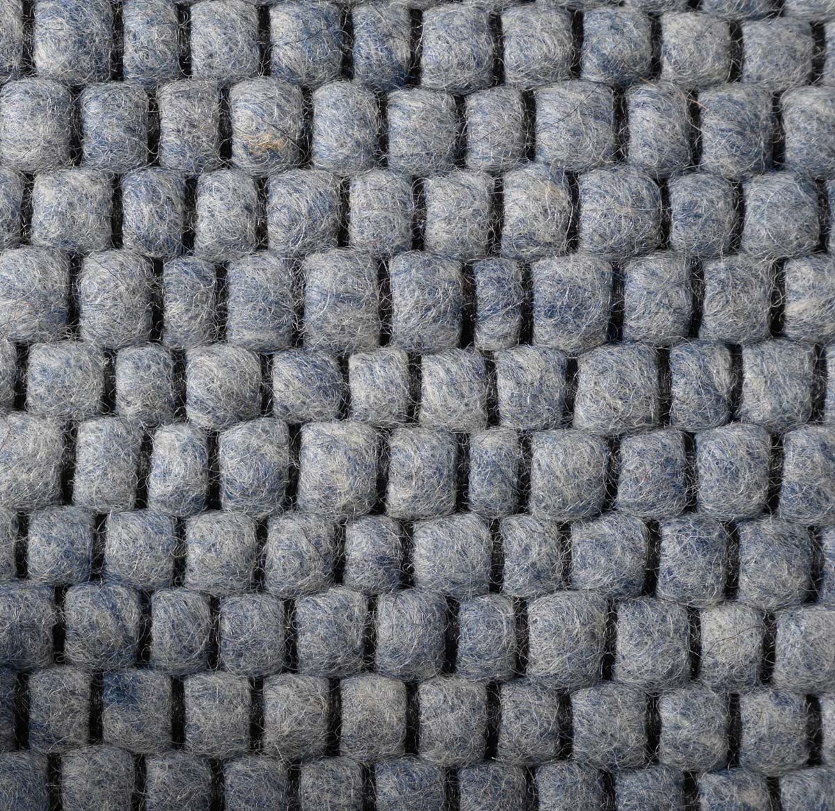 Tapis Carré en laine - Lett bleu acier - close up Tapis Carré en laine - Lett bleu acier - close up