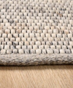 Tapis Carré en laine - Lett gris clair - close up, thumbnail Tapis Carré en laine - Lett gris clair - close up, thumbnail