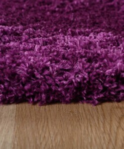 Tapis ovale poils longs - Cozy Shaggy violet - close up zijkant, thumbnail Tapis ovale poils longs - Cozy Shaggy violet - close up zijkant, thumbnail