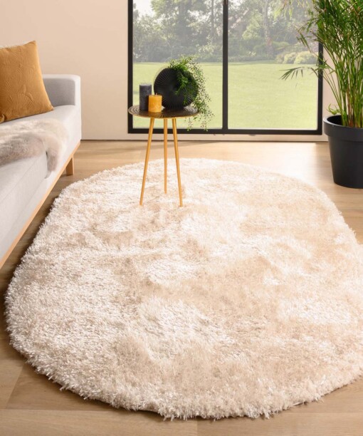 Tapis ovale poils longs - Posh Crème - sfeer
