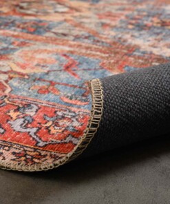 Tapis vintage - Fade Opulence rouge - close up vouw, thumbnail Tapis vintage - Fade Opulence rouge - close up vouw, thumbnail