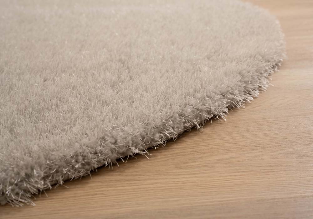 Tapis velours rond - Posh argent clair - close up Tapis velours rond - Posh argent clair - close up