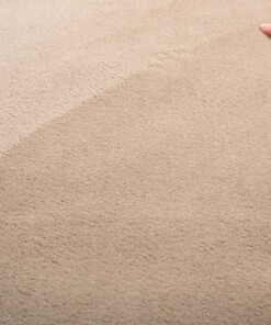 Tapis de couloir poil ras moelleux - Plush beige - close up, thumbnail Tapis de couloir poil ras moelleux - Plush beige - close up, thumbnail