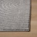 Tapis Carré scandinave - Contour Curve gris - close up, thumbnail