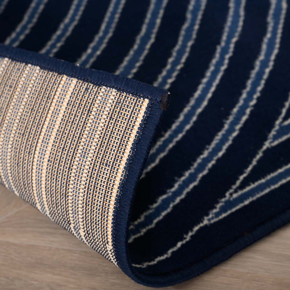 Tapis japandi - Ease Akira bleu foncé Tapis japandi - Ease Akira bleu foncé