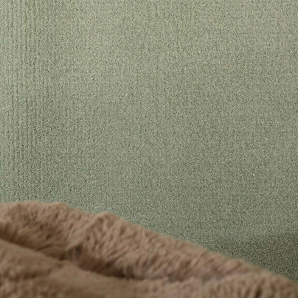 Tapis forme organique - Ease Pebble vert tendre Tapis forme organique - Ease Pebble vert tendre