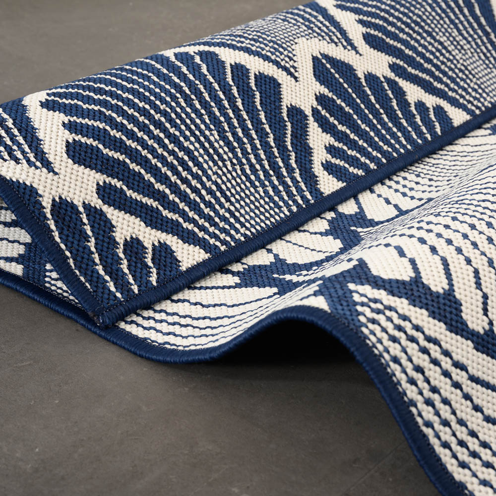 Tapis extérieur moderne - Flip Scale bleu foncé Tapis extérieur moderne - Flip Scale bleu foncé