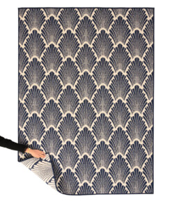 Tapis extérieur moderne - Flip Scale bleu foncé Tapis extérieur moderne - Flip Scale bleu foncé