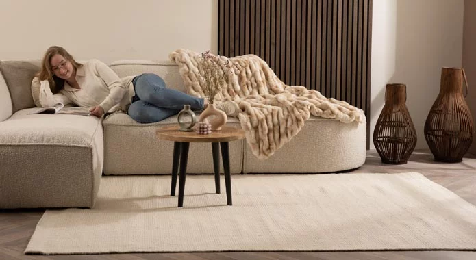 tapis en laine beige