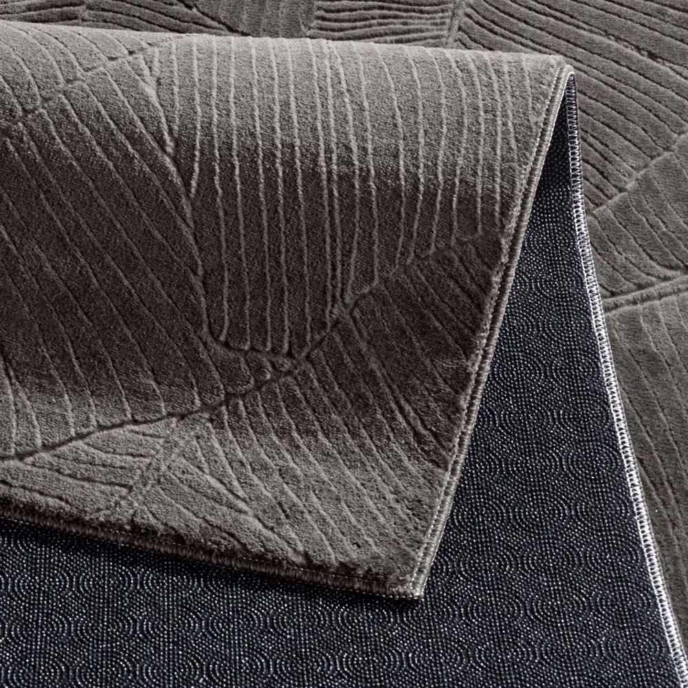 Tapis doux - Fuzz Leaf anthracite - close up Tapis doux - Fuzz Leaf anthracite - close up