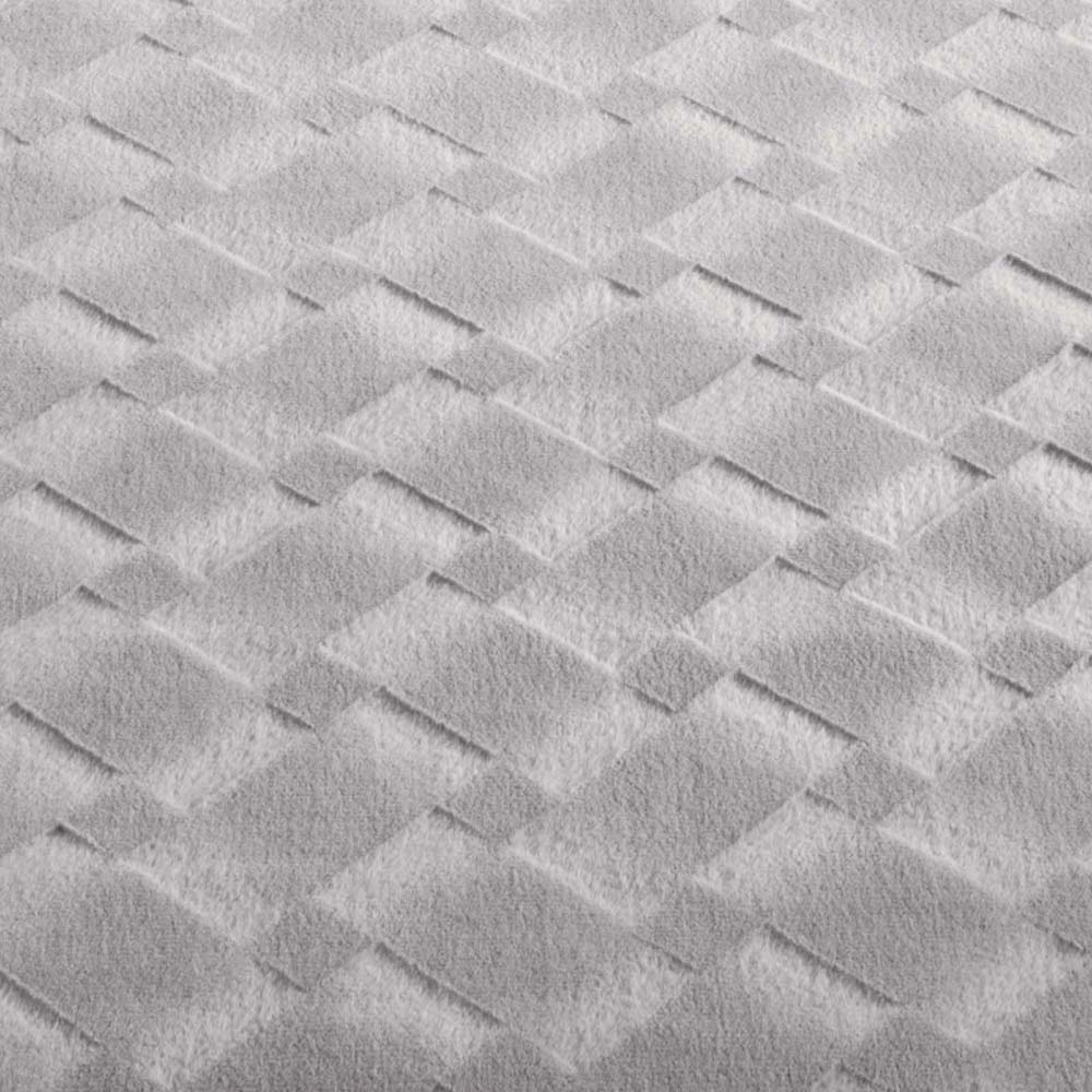 Tapis doux - Fuzz Karo gris - close up Tapis doux - Fuzz Karo gris - close up