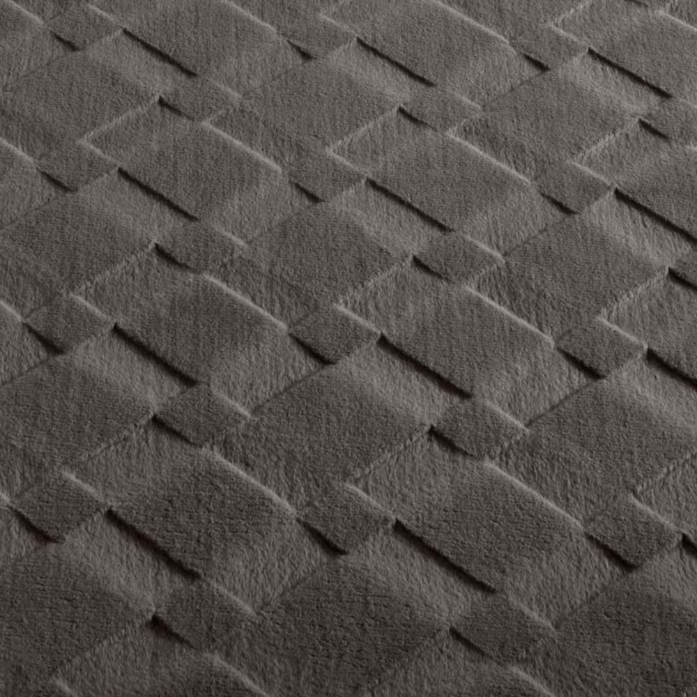 Tapis doux - Fuzz Karo anthracite - close up Tapis doux - Fuzz Karo anthracite - close up