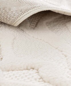 Tapis Rond Fleur - Elevé Pétale Ivoire Tapis Rond Fleur - Elevé Pétale Ivoire