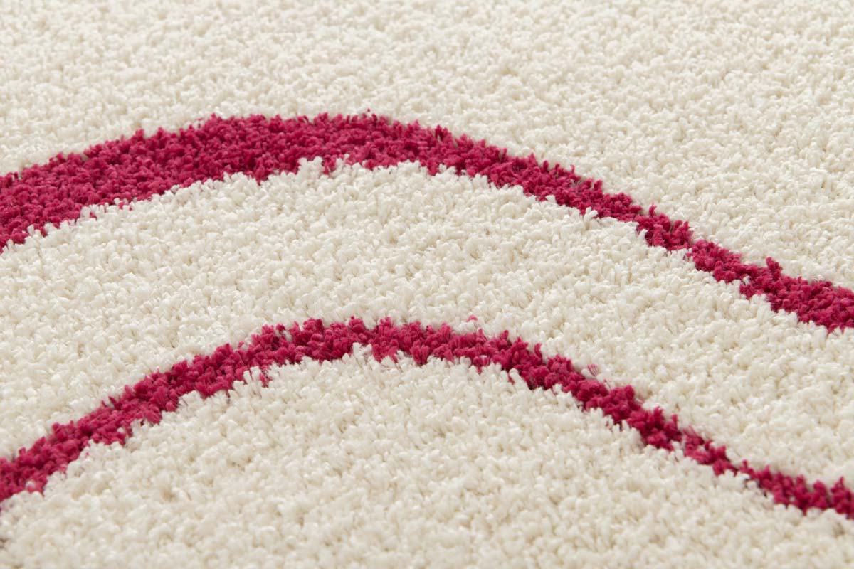 Tapis Poil Haut - Mirage Méandre Ivoire/Framboise Tapis Poil Haut - Mirage Méandre Ivoire/Framboise