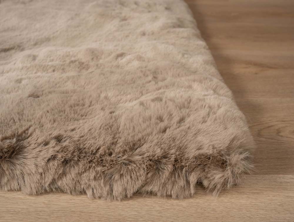 Tapis doux carré - Comfy Deluxe taupe - close up Tapis doux carré - Comfy Deluxe taupe - close up