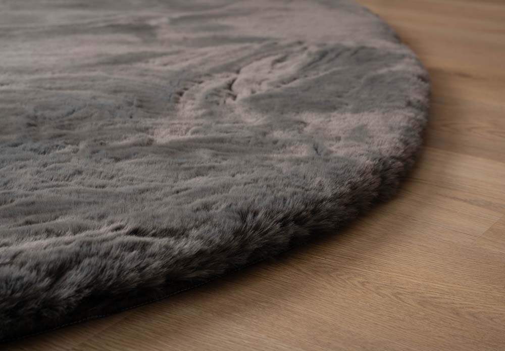 Tapis doux forme organique - Comfy Plus gris foncé - close up Tapis doux forme organique - Comfy Plus gris foncé - close up