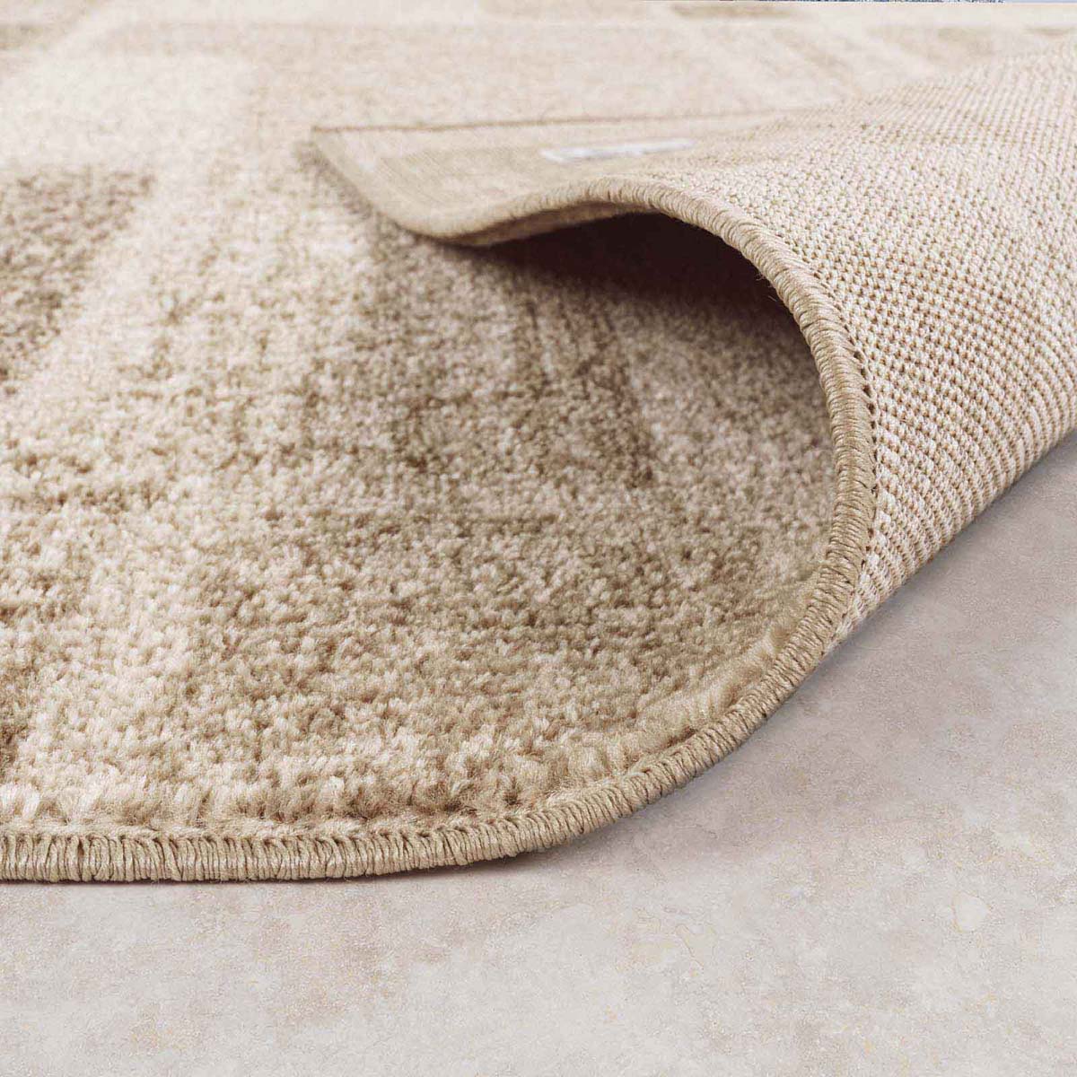 Tapis retro - City Chic marron - close up Tapis retro - City Chic marron - close up