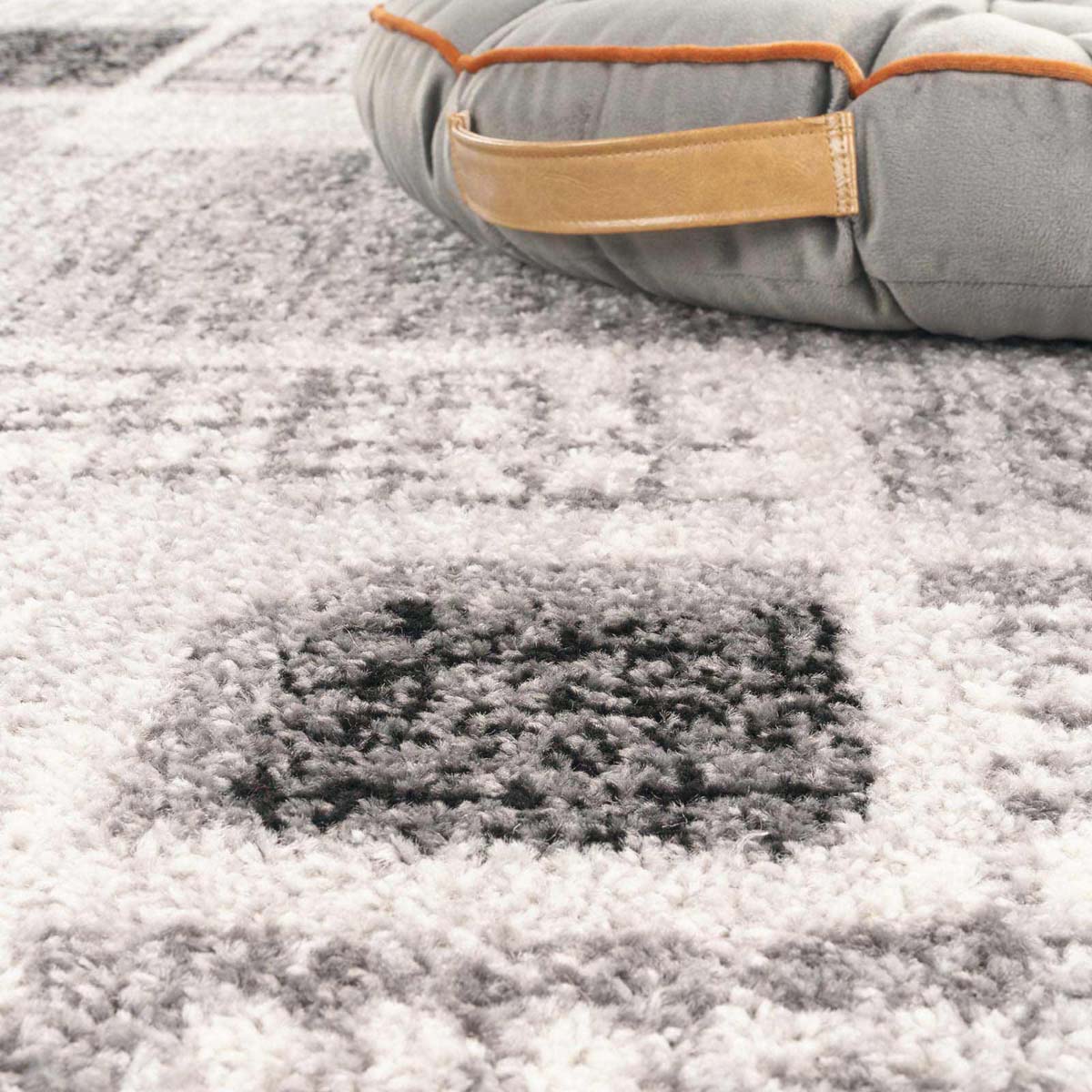 Tapis retro - City Chic gris - close up Tapis retro - City Chic gris - close up