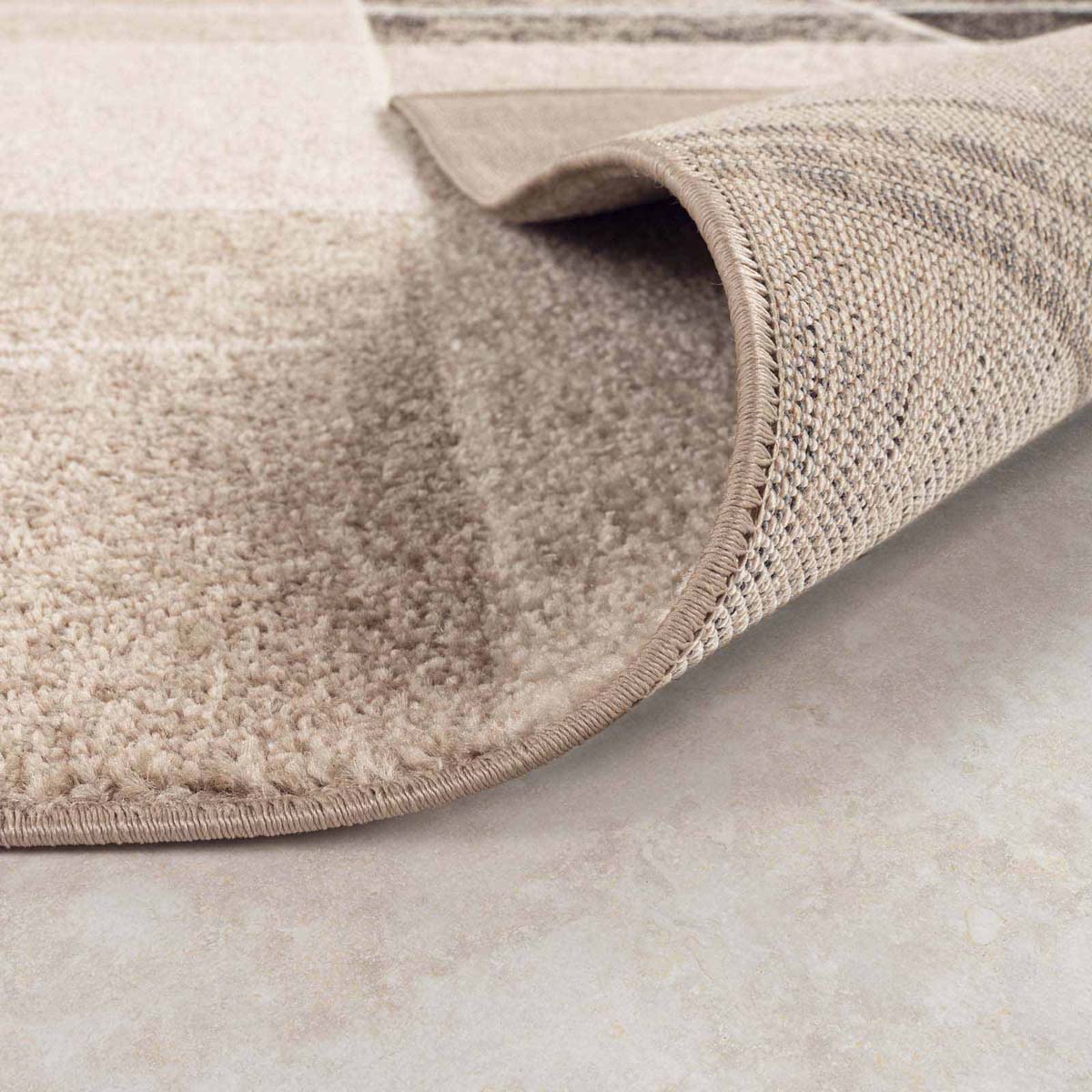 Tapis carreaux - City Chic marron - close up Tapis carreaux - City Chic marron - close up
