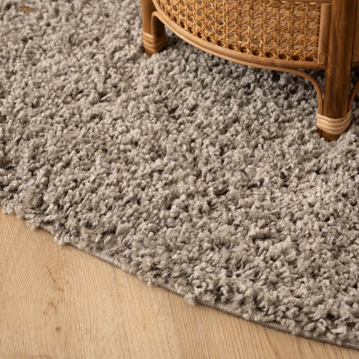 Tapis ovale poils longs - Shaggy Trend gris clair - close up Tapis ovale poils longs - Shaggy Trend gris clair - close up