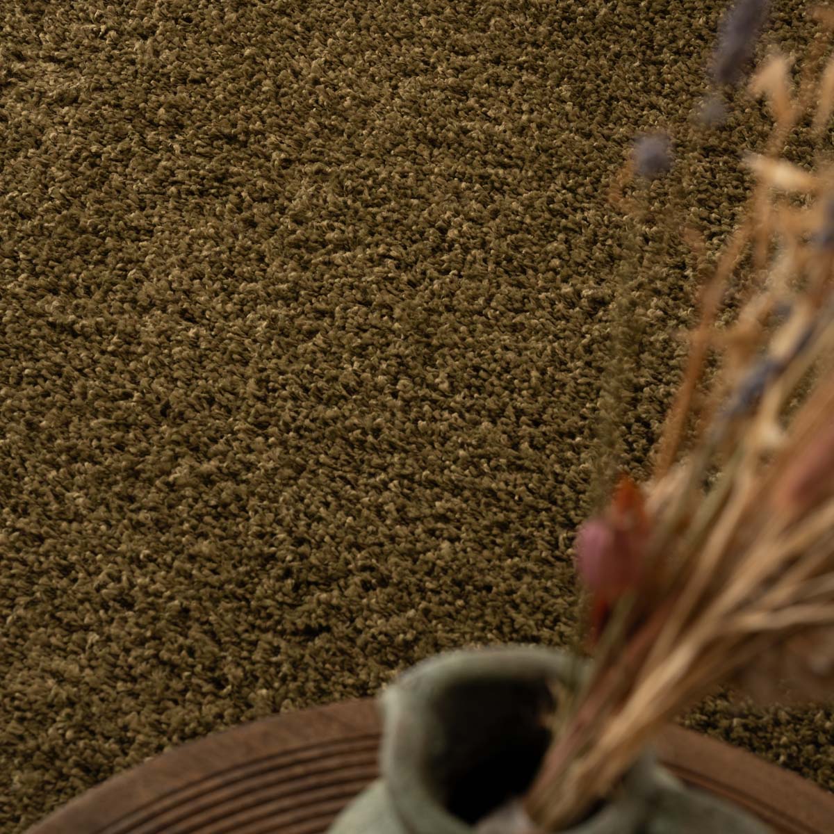 Tapis Carré poils longs Shaggy Trend - vert olive - close up Tapis Carré poils longs Shaggy Trend - vert olive - close up