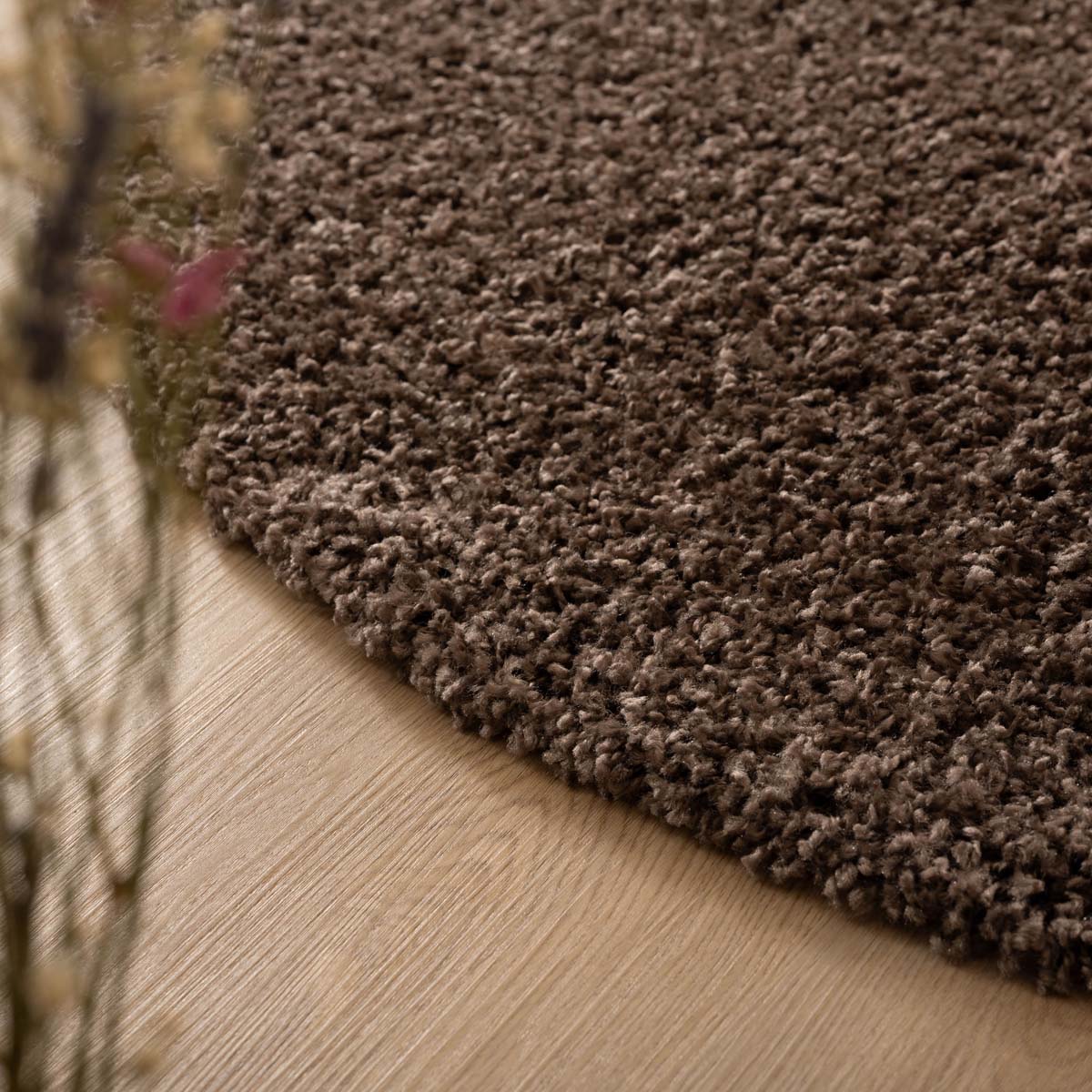 Tapis Rond poils longs Shaggy Trend - taupe - close up Tapis Rond poils longs Shaggy Trend - taupe - close up