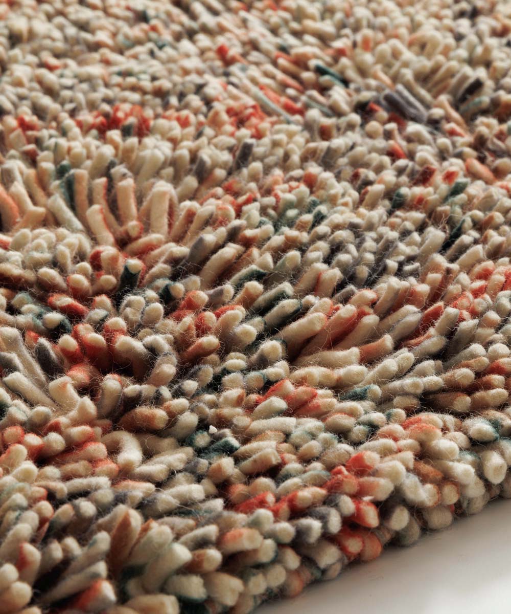 Tapis en laine à poils longs - Aurelia multicolore - close up Tapis en laine à poils longs - Aurelia multicolore - close up