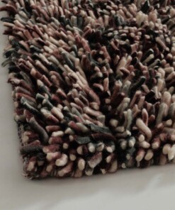 Tapis en laine à poils longs - Aurelia violet - close up, thumbnail Tapis en laine à poils longs - Aurelia violet - close up, thumbnail