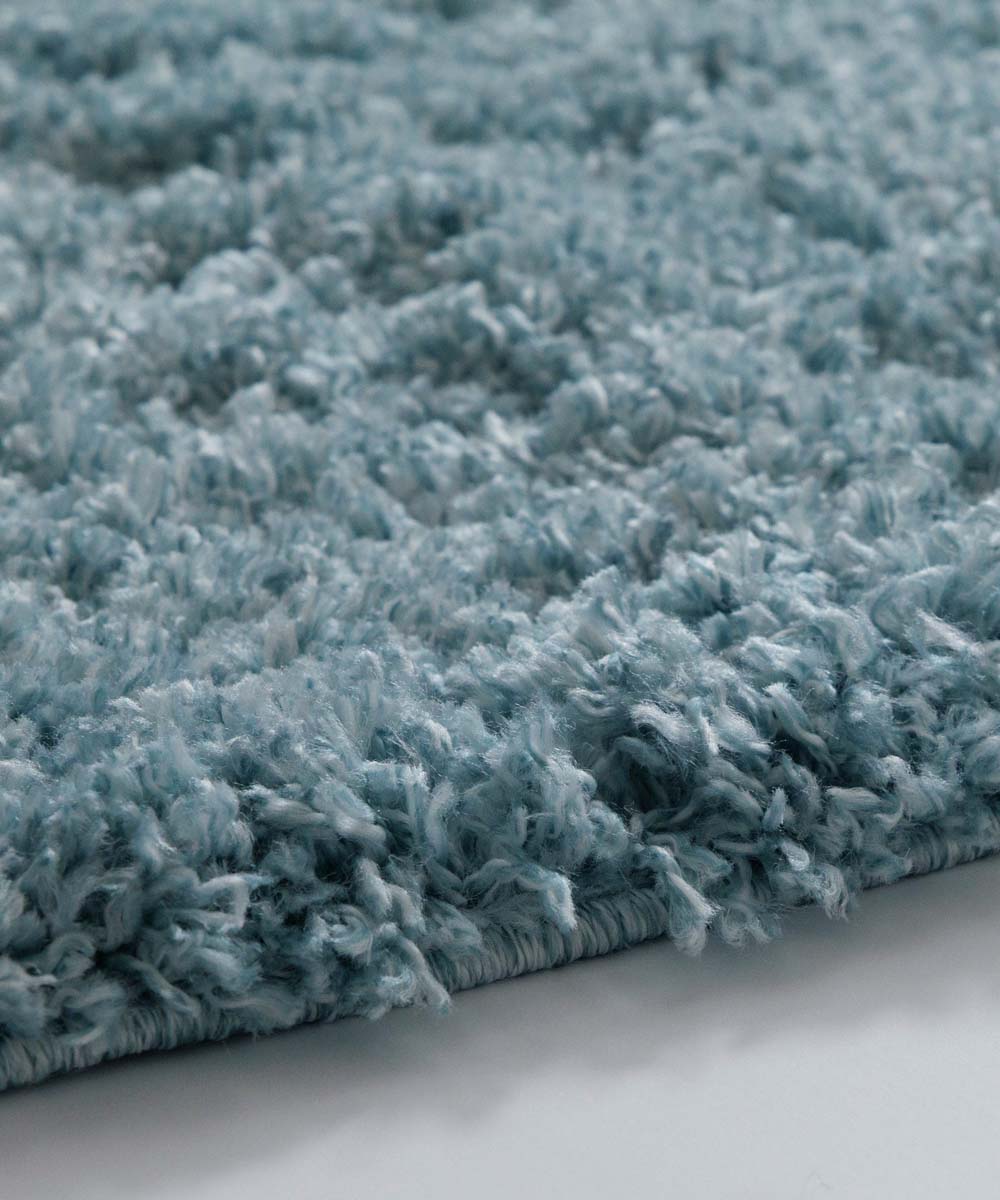 Tapis de couloir poils longs - Shaggy Confort bleu clair - close up Tapis de couloir poils longs - Shaggy Confort bleu clair - close up