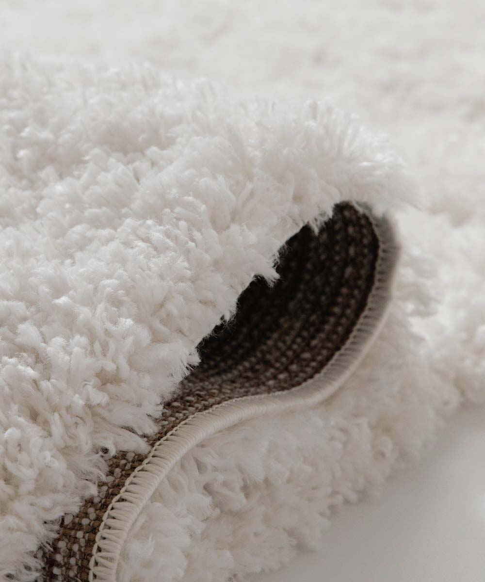 Tapis de couloir poils longs - Shaggy Confort blanc - close up Tapis de couloir poils longs - Shaggy Confort blanc - close up